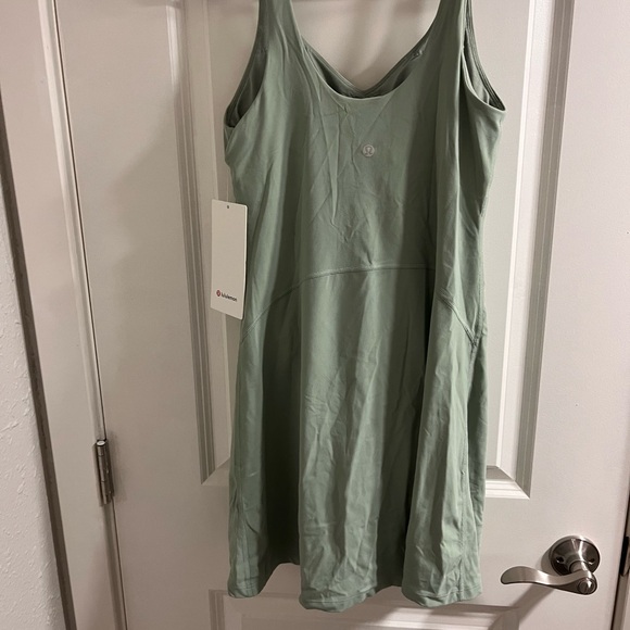 LULULEMON BNWT Align Dress / Palm Court / Size 6 💚 - Picture 5 of 6